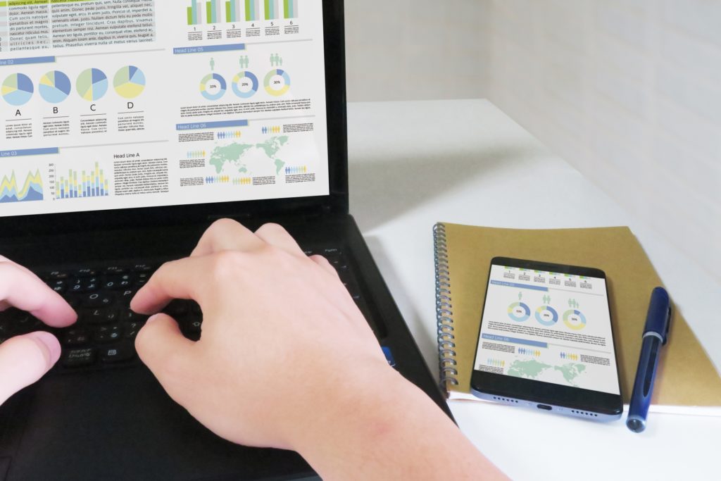 リキッドレイアウトとレスポンシブデザインの選択