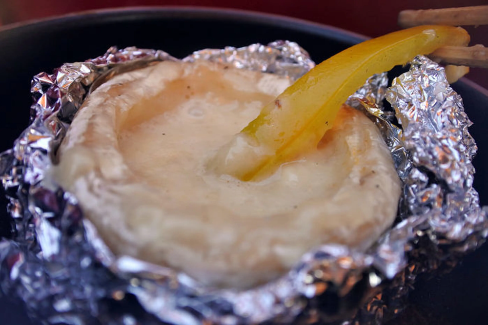 とろける！焚き火チーズフォンデュ